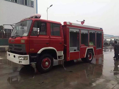 东风145消防车图片