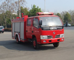 东风锐铃2.5吨水罐消防车价格：17-19万
