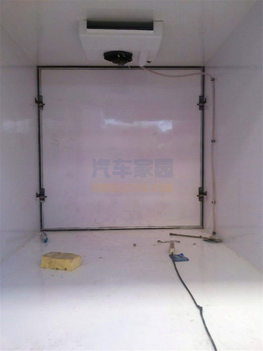 冷藏车备电带活动隔板图片