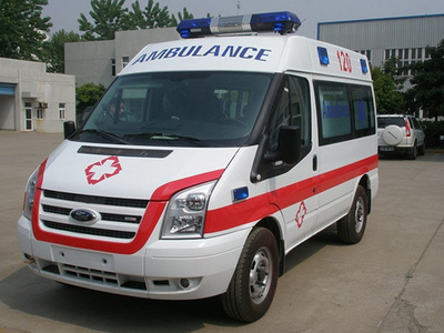 江铃福特新世代短轴救护车图片