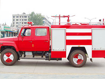 东风140水罐消防车图片