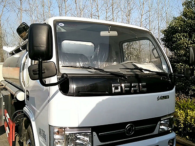 东风凯普特K6易燃液体运输车