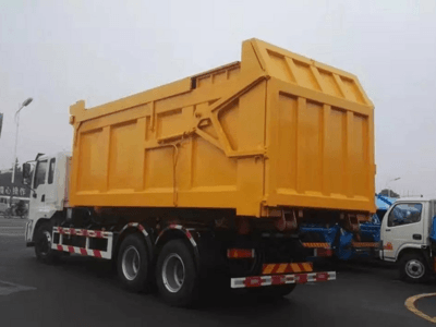 东风25吨勾臂式垃圾车图片