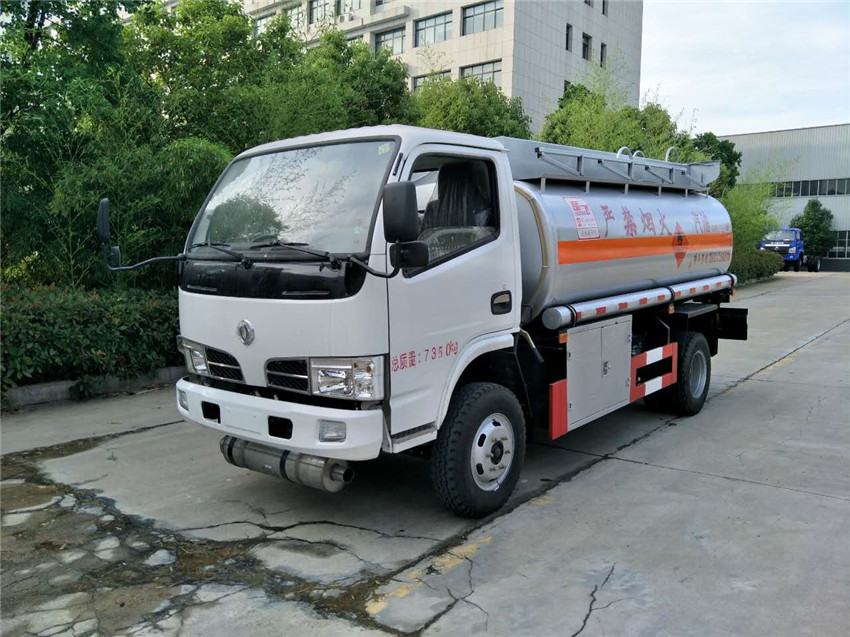 东风福瑞卡5吨加油车（国五）
