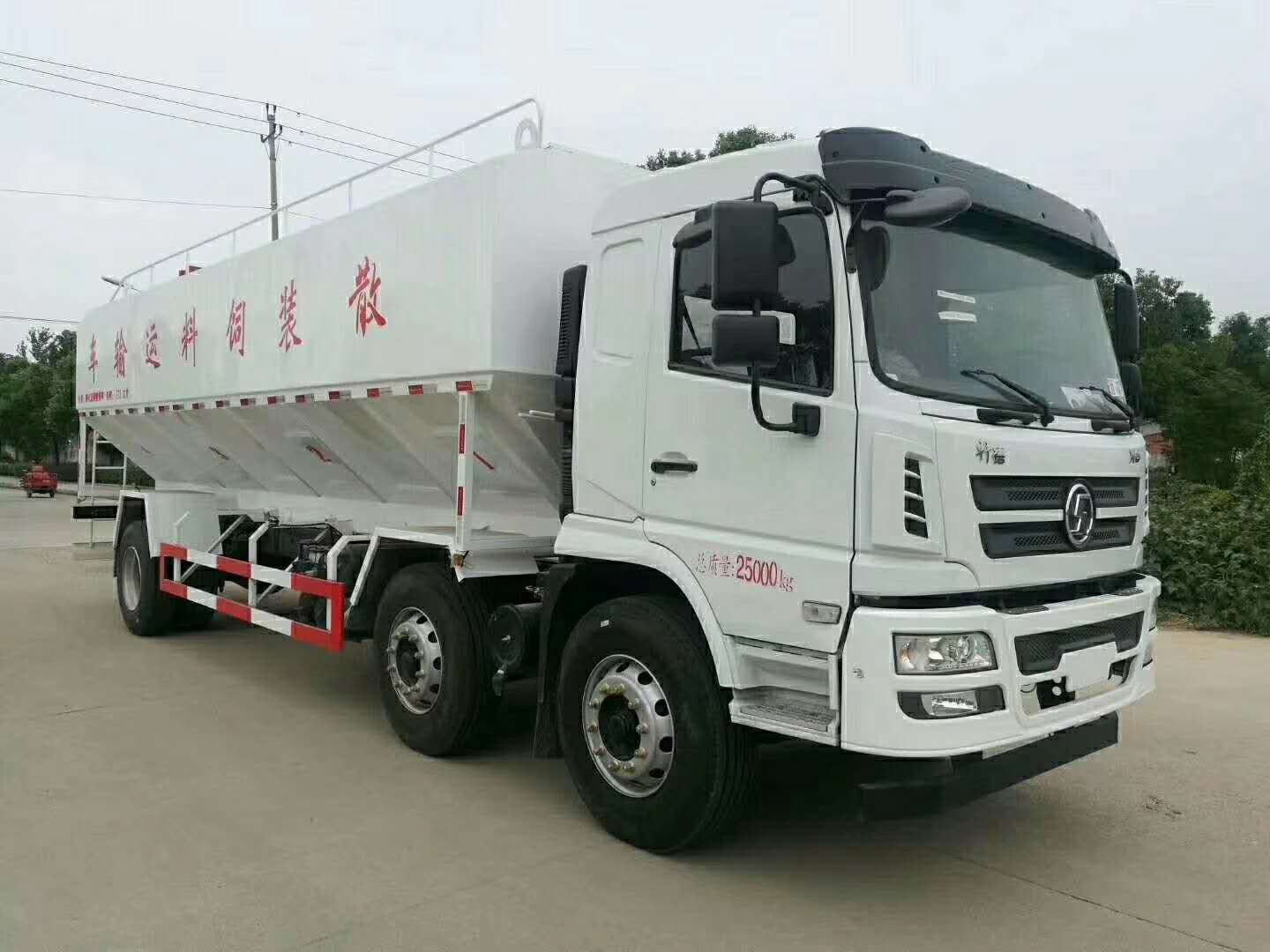 陕汽轩德小三轴（30方/15吨）散装饲料运输车图片