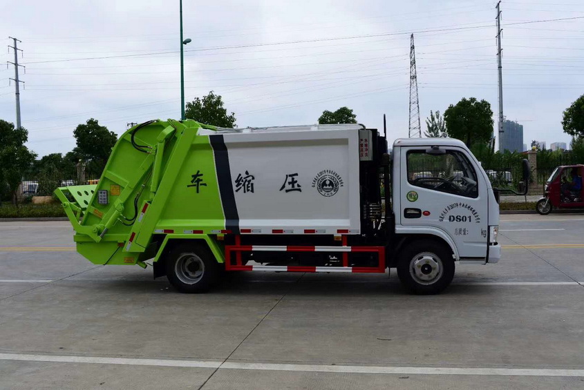 采购东风天龙压缩式垃圾车报价该车一次只能挂一个桶。