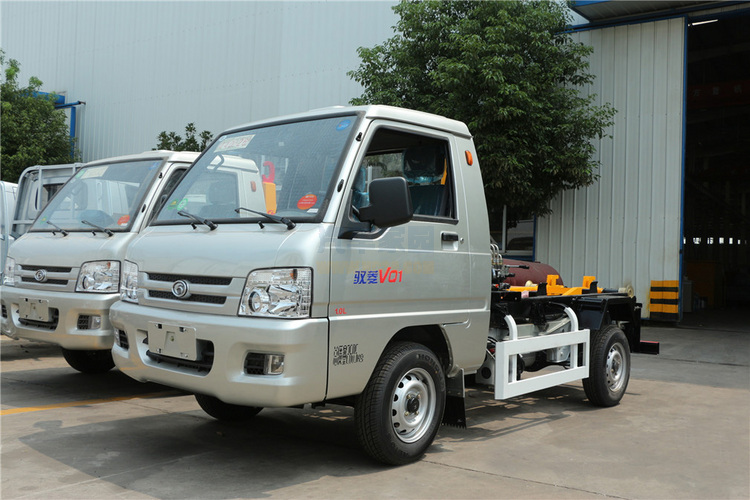 福田驭菱(2方)CLW5030ZXXB5车厢可卸式垃圾车图片