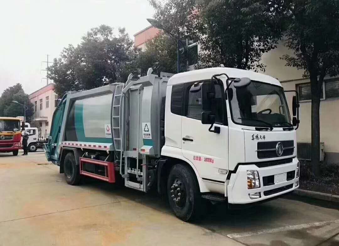 12方分类式压缩垃圾车价格东风天锦国六新车型