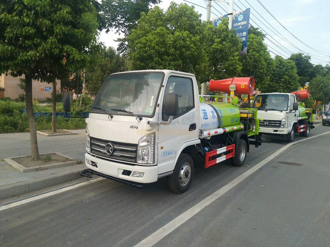 凯马2方蓝牌打药车 喷药车 喷雾洒水车图片