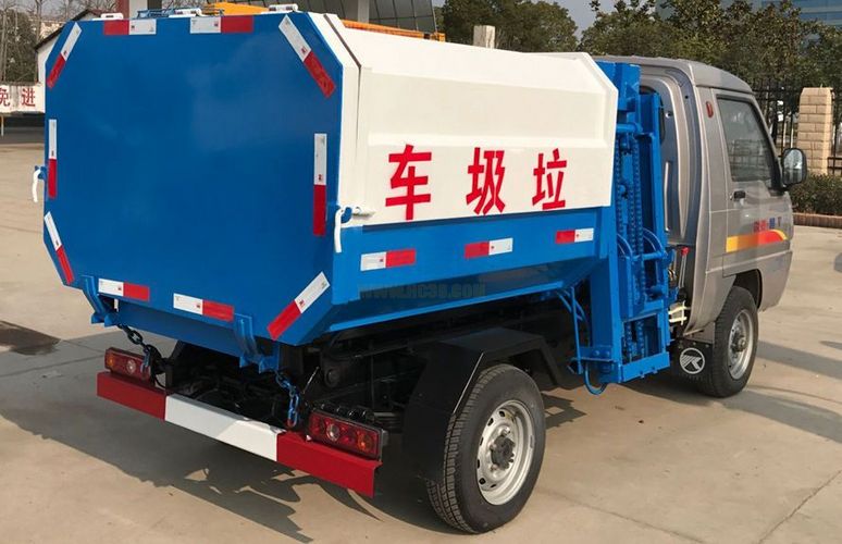 【高清】凯马驭菱3方蓝牌挂桶式垃圾车厂家图片