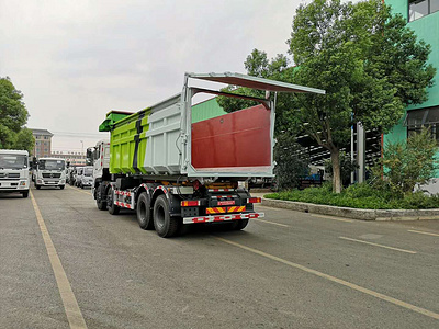 新中绿东风天龙前4后8垃圾车 自卸车图片