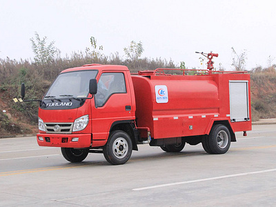 福田2吨消防洒水车 价格低品质好！图片