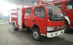 东风153型8吨水罐消防车