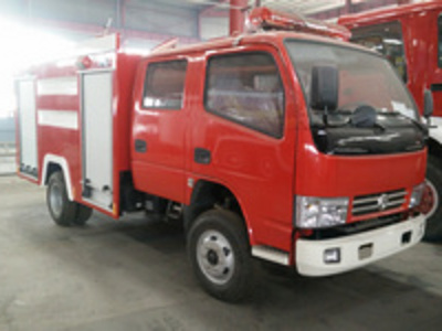 东风153型8吨水罐消防车