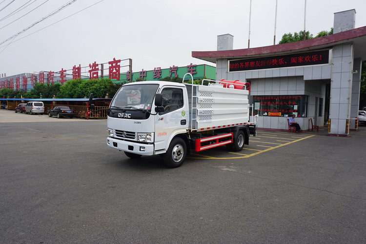 洒水车厂家在那里 洒水车为什么要装雾炮机 洒水车为什么压力会变小图片