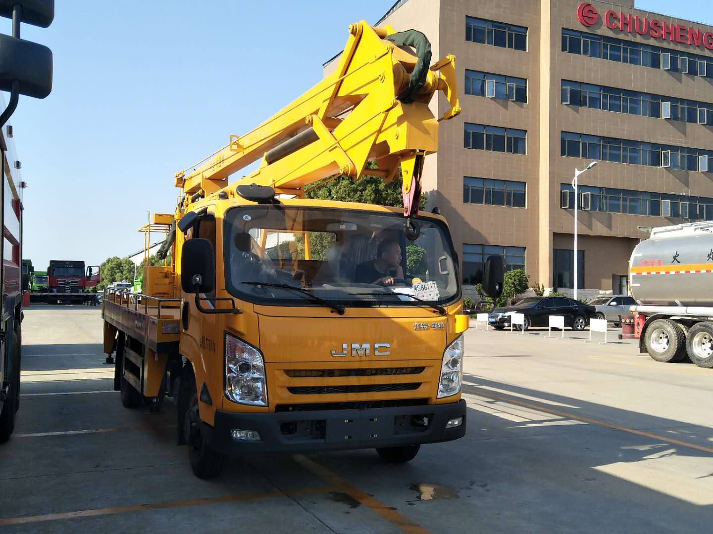 江鈴18米高空作業(yè)車圖片1 (3)