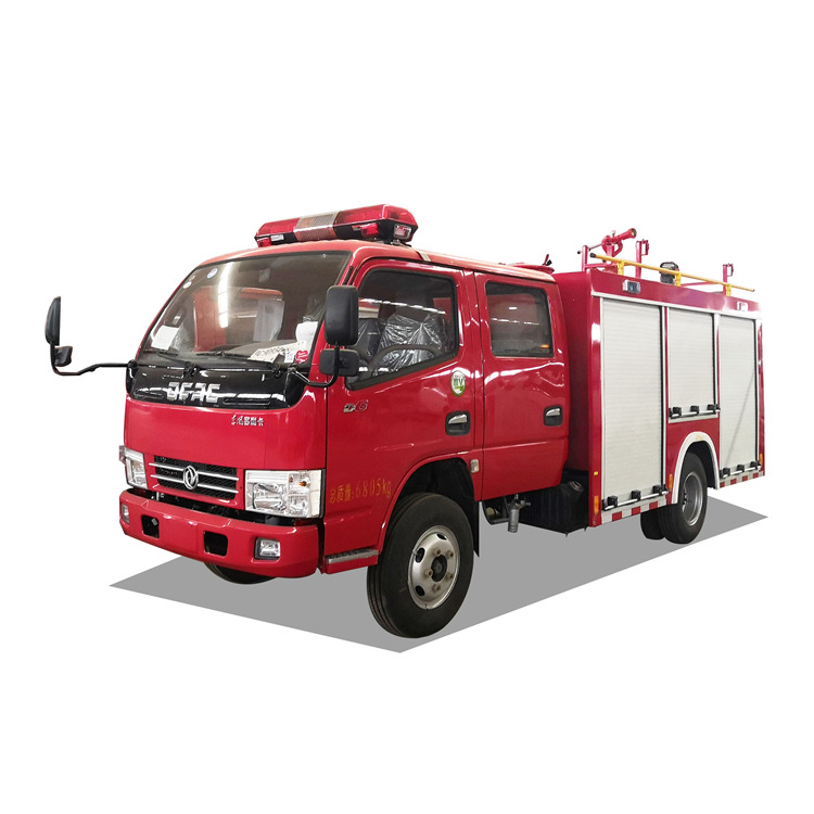 湖北新东日3吨小型村镇消防队水罐消防车厂家价格仅售13.8万