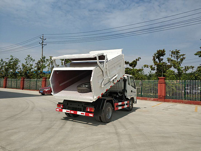 凯马6方翼展自卸式垃圾车图片及配置图片