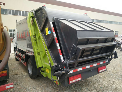 垃圾车厂家生产8吨压缩式垃圾车