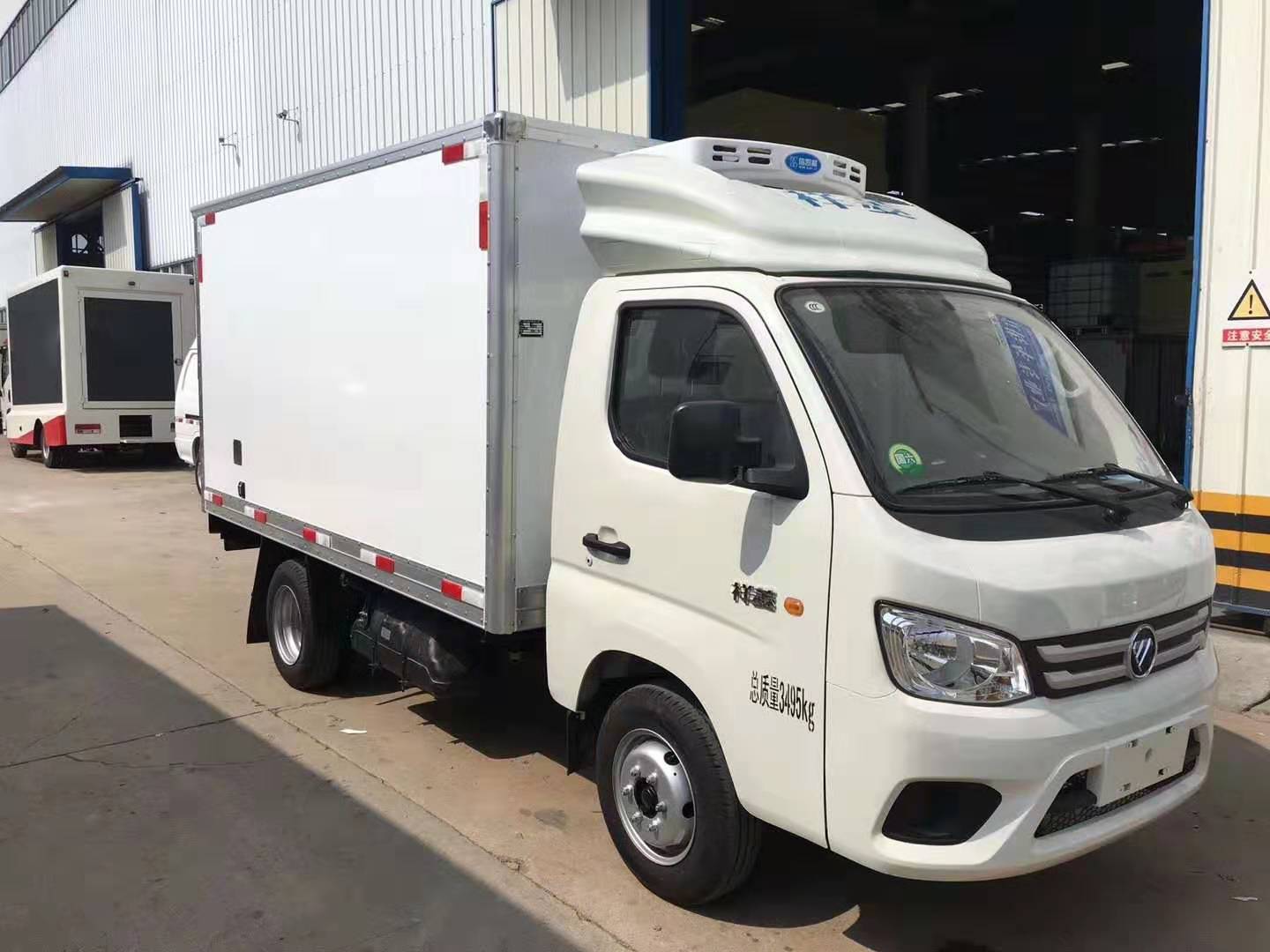 福田祥铃M1厢式冷藏车 3.2米海鲜运输车