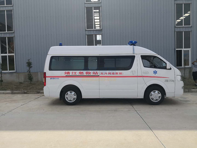 福田G7救护车图片