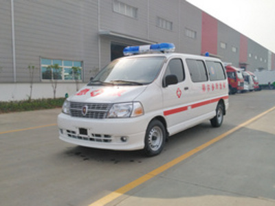 新阳救护车图片