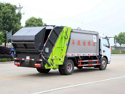 8方压缩垃圾车生产厂家配置介绍图片