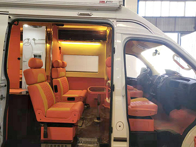 大通V80长轴高顶橙黄座椅B型房车图片