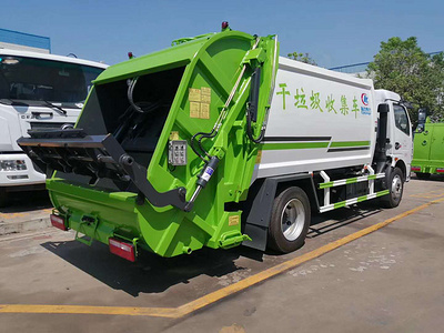 国六4到18方压缩垃圾车 能上牌的垃圾车图片