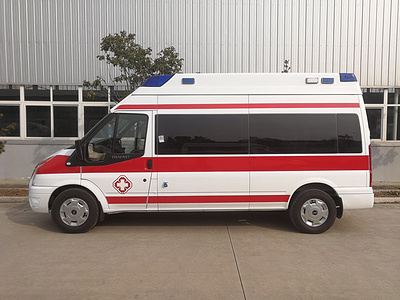 福特v348福星顶救护车图片