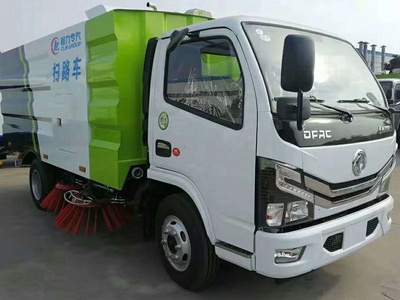 国六排放最新款5吨扫路车