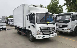福田欧马可S3宽体4.2米海鲜运输冷藏车