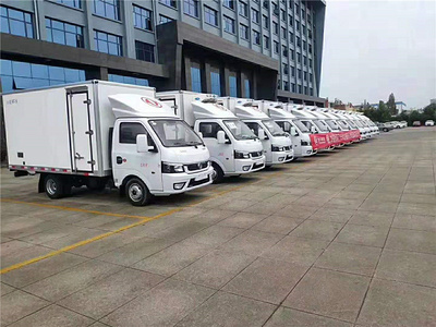 东风途逸国六冷藏车  3.5米冷藏车报价  程力冷藏车厂家图片