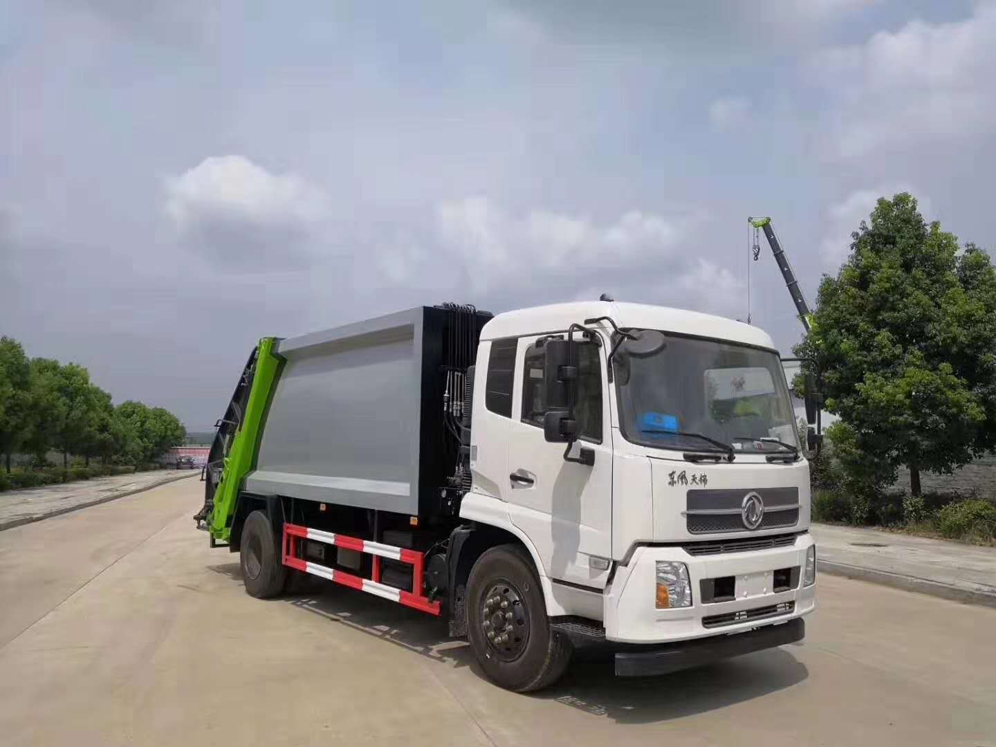 (国六)东风天锦14方压缩式垃圾车图片
