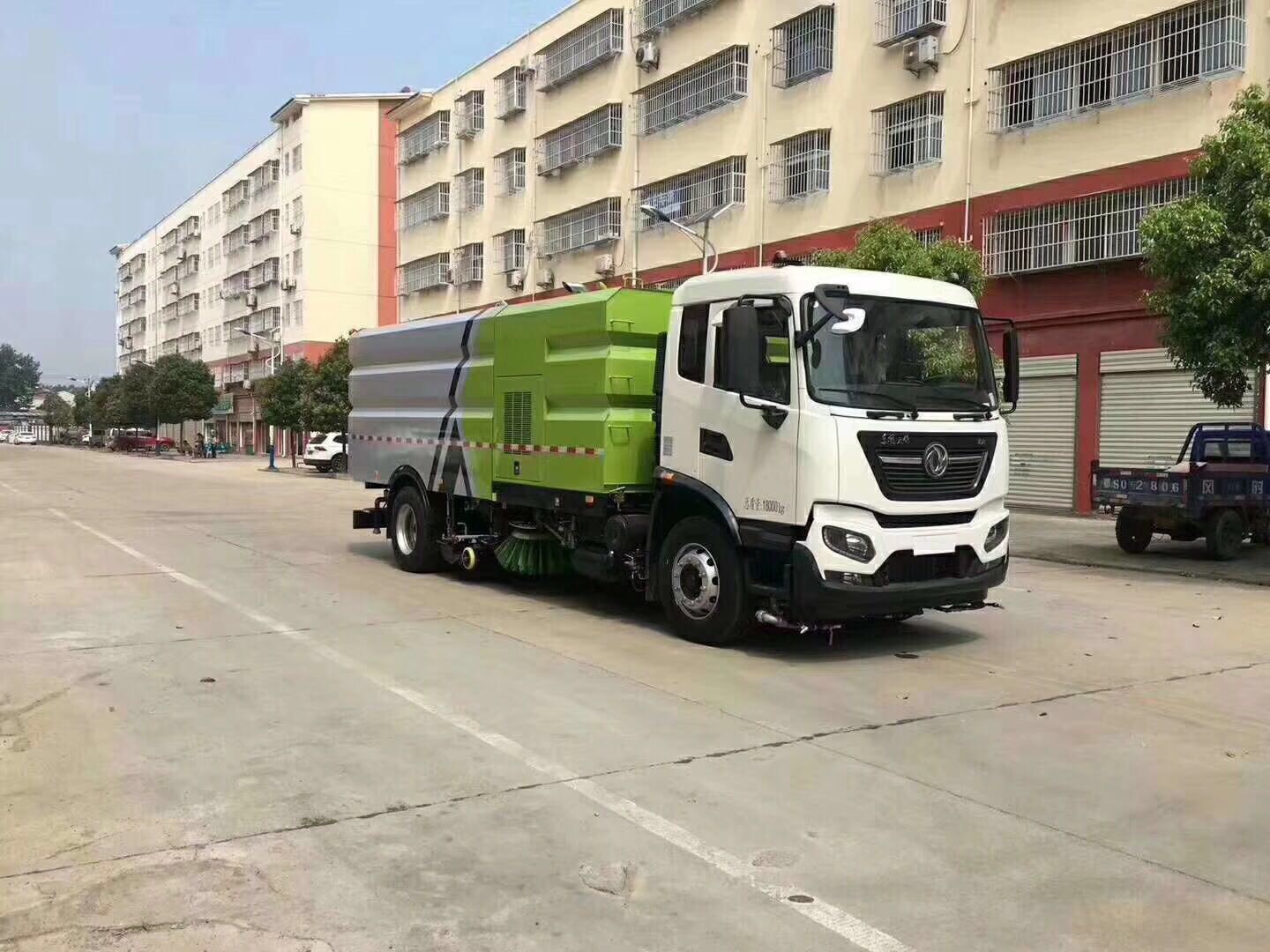 国六东风天锦清洗扫路车|18吨道路清扫车图片