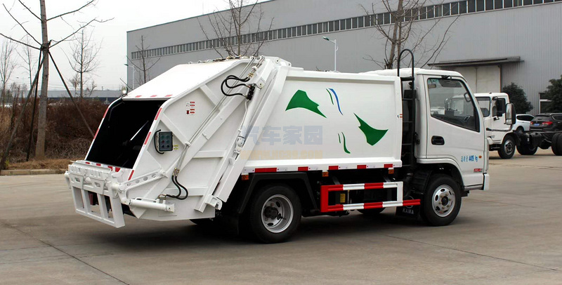 蓝牌4方挂桶压缩垃圾运输车保洁公司长期供应图片