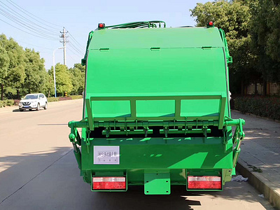 国五6立方后装密封压缩垃圾运输车专业定制厂家图片