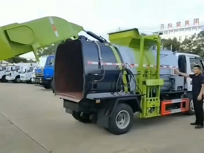 东风D6多利卡5吨餐厨垃圾车