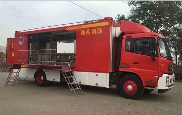 東風(fēng)天錦消防保障炊事車15271321777 (3)