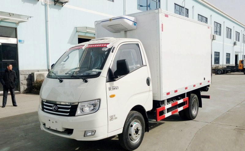 3.5米福田小型冷藏车5.8万提回家图片
