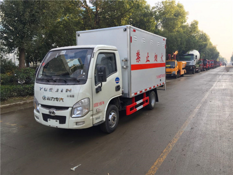 国六跃进小福星1.3吨爆破器材运输车厂家让利5万开回家