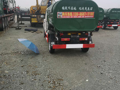国六福田勾臂式垃圾车户外小型环卫车图片