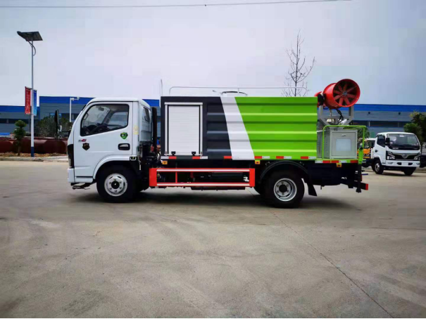 东风D6多利卡5吨绿化喷洒车30米抑尘车(国六)