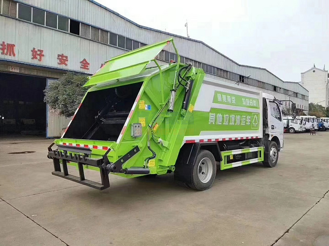 国六东风8方后装压缩式垃圾车5吨压缩垃圾车图片