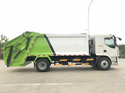 福龙马压缩式垃圾车图片