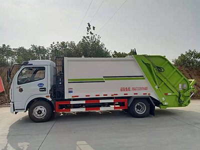 东风多利卡8方压缩垃圾车厂家直销推荐压缩式垃圾车
