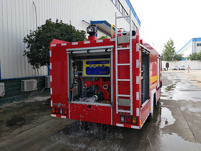 五十铃3.5吨水罐消防车图片