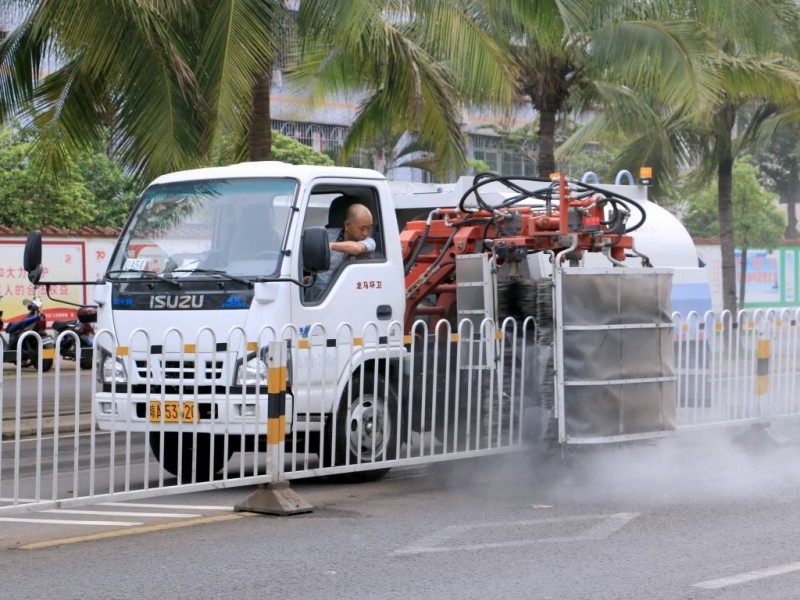 什么地方卖的有护栏清洗车