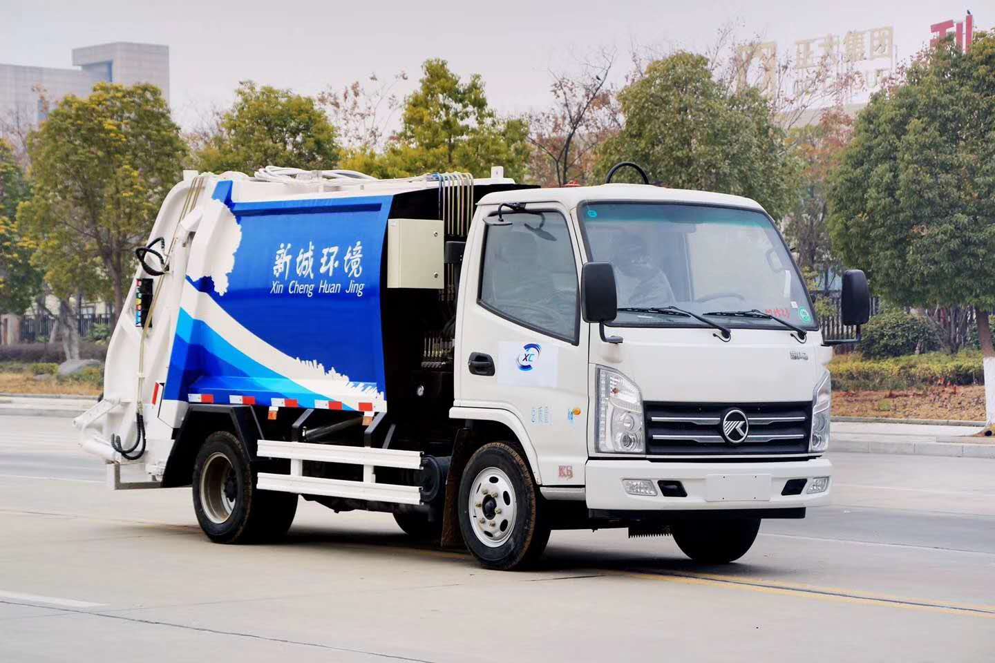 凯马国六蓝牌压缩垃圾车隆重推出新品上市图片
