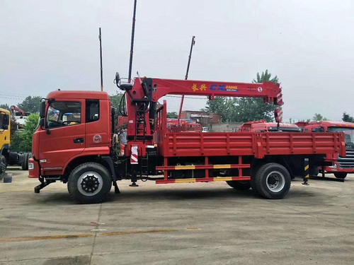 東風(fēng)御虎單橋長興8噸隨車吊圖片